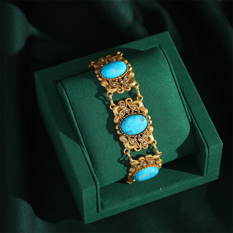 Yong Nuo Vintage Retro Turquoise Cabochon Bracelet for Women - High-End Copper Plated with Real Gold Finish