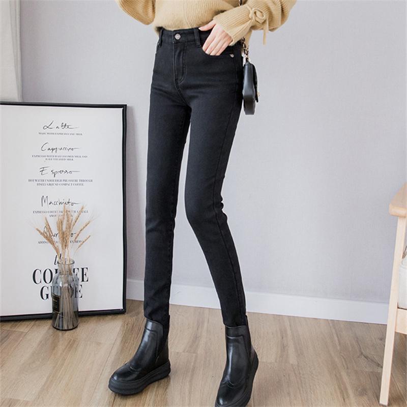 Zimní džíny 2022 Dámské Zlaté fleece Uvnitř Ztužující džínové kalhoty Vysoký pas Teplé kalhoty Dámské džíny Žena Kalhoty