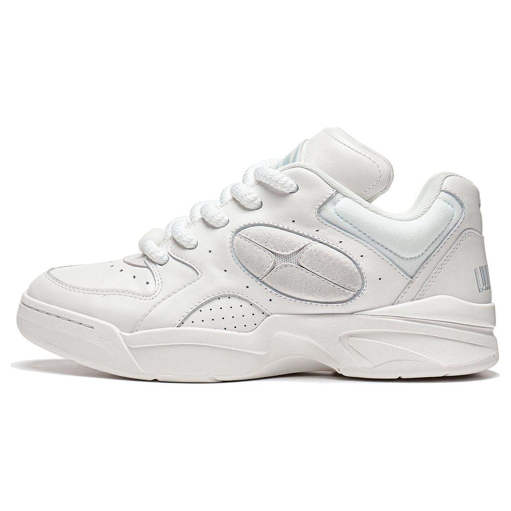 Li Ning Shooting Star Comfortable Shock Absorbing Low Top Casual Shoes Unisex Casual Shoes Standard-White AZGT085-5
