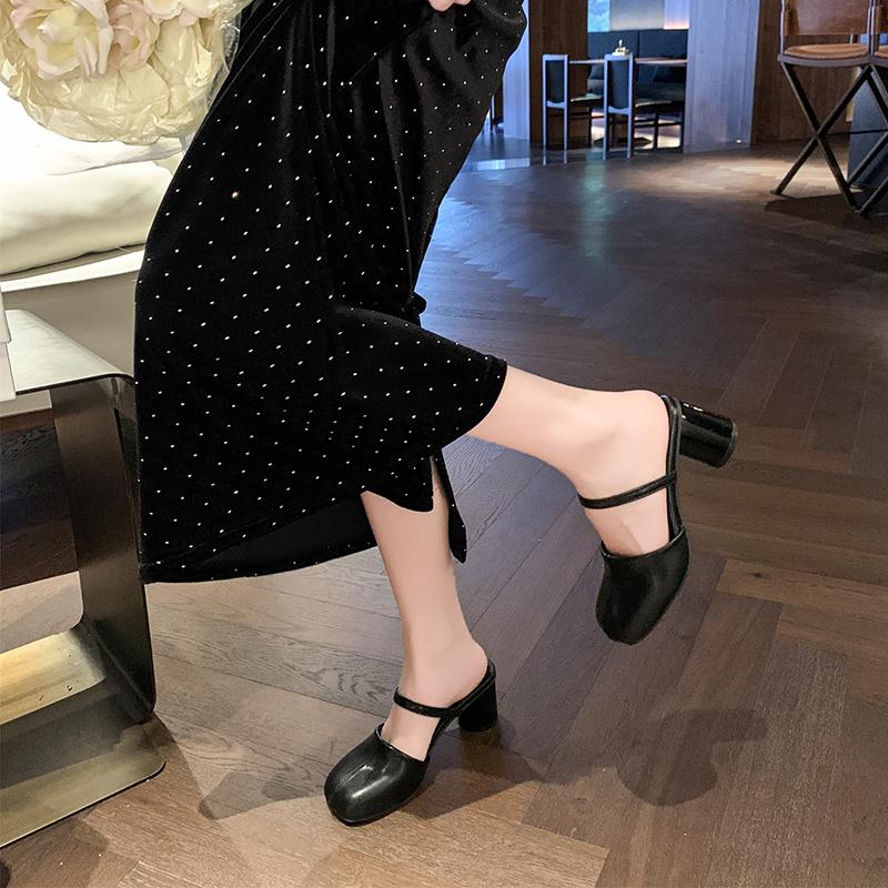 Fashion 2025 New Summer Cover Toe Women Slippers Elegant Slip On Thick Heel Slide Ladies Concise Party Dress Sandalias