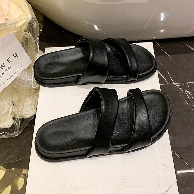 Thick-bottomed cool slippers for women's summer outer wear 2025 new height-increasing casual soft-bottomed shit-stepping slippers with skirts