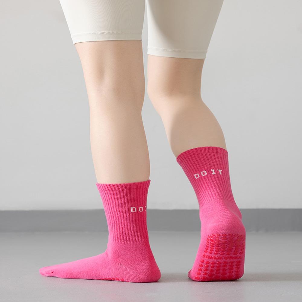 Breathable Yoga Socks Cotton Sports Socks Comfortable Dance Fitness Training Socks