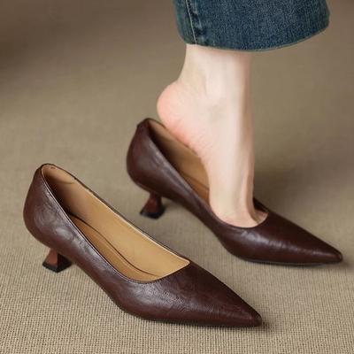 Riesig weich~! Französische Retro-Mode neue spitze Einzel-Schuhe Damen Weichleder dünner Absatz Temperament vielseitig flache hohe Absätze