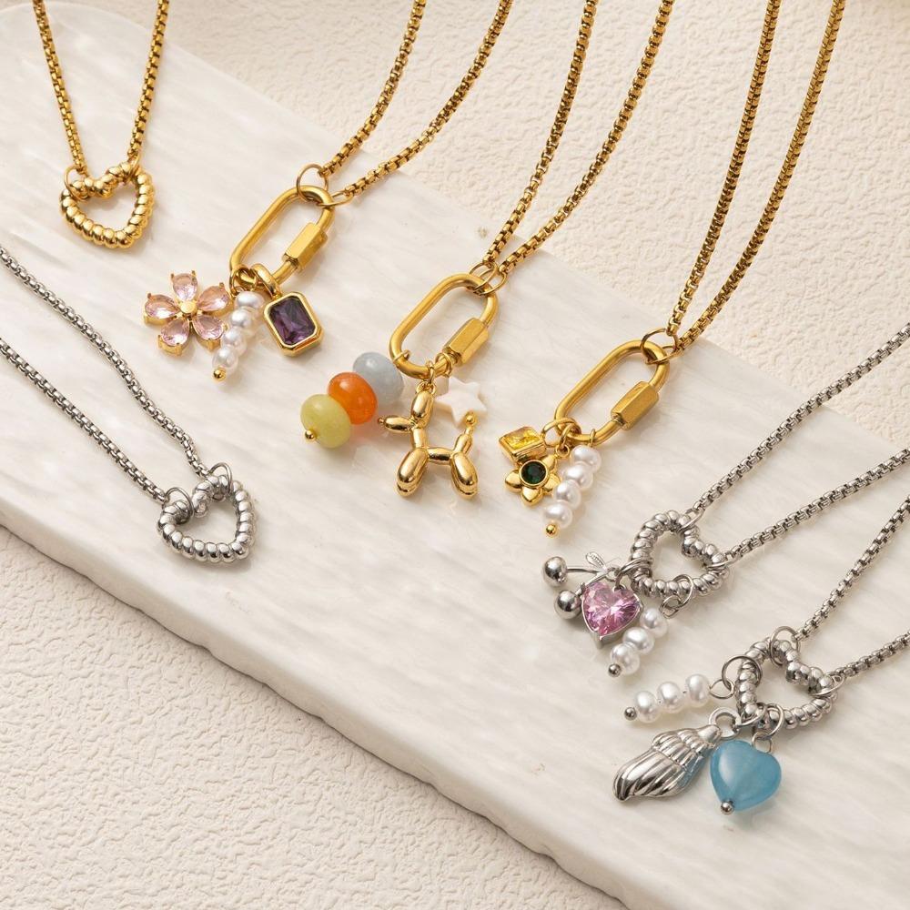 Light Luxury Collarbone Chain Women Stainless Steel Flower Pendant Necklace Vacation