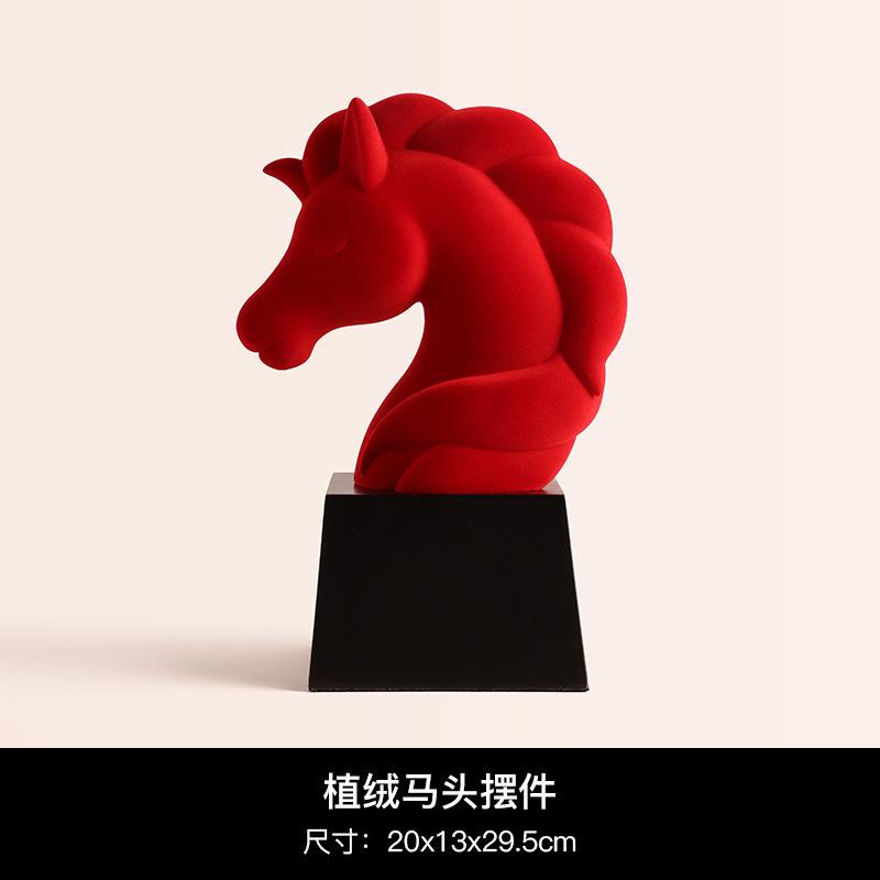 Velvet Red Horse Head Ornament, Luxury Office Desk Decoration - Unique Artistic Year of the Horse Mascot for Home & Office фото
