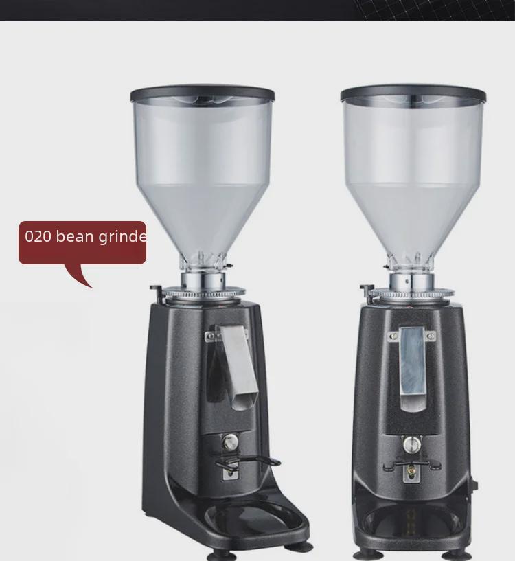 Elektrisk kaffekvarn med liten bönbehållare och rengöringstratt