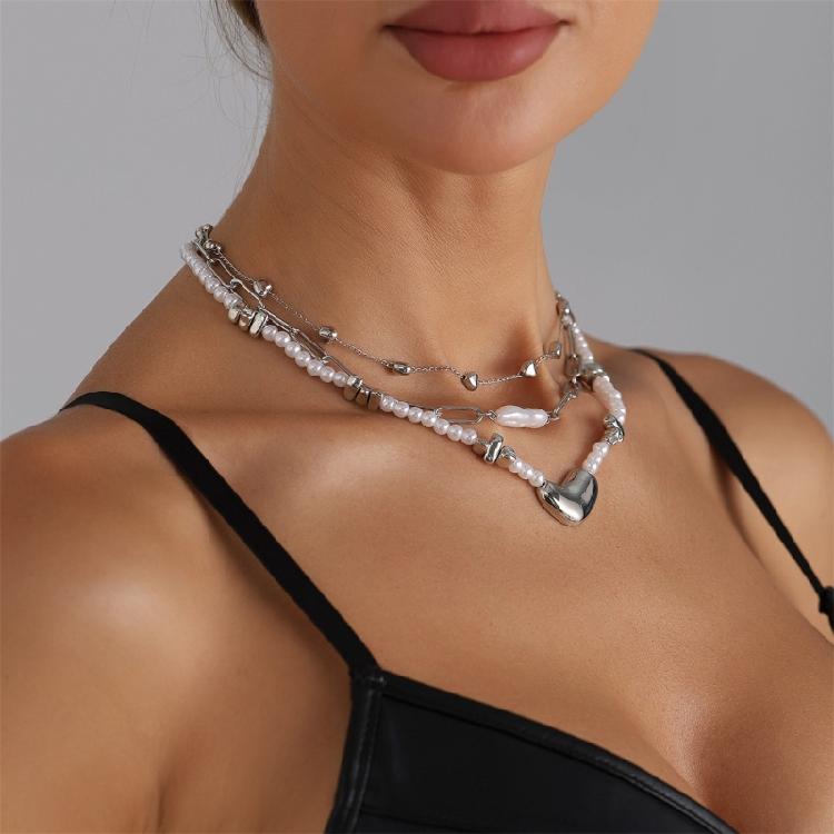 Unique Asymmetrical Heart Designs Faux Pearls Accent Necklace Alloy Material Lightweight Jewelry Gift For Her