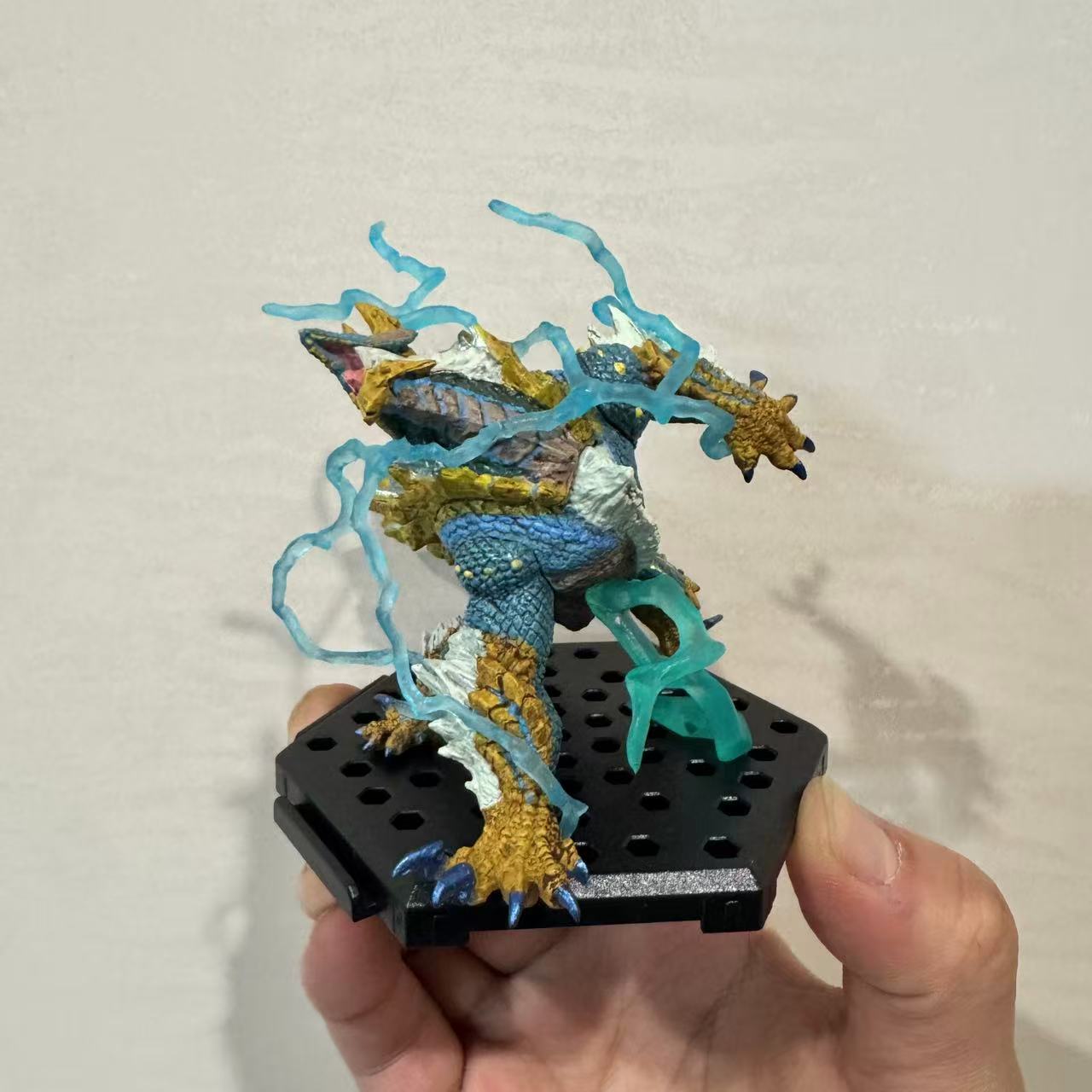 NEW Monster Hunter World Ice Borne Dragon Model Zinogre Decoration Collection Action Figure Gift Toy