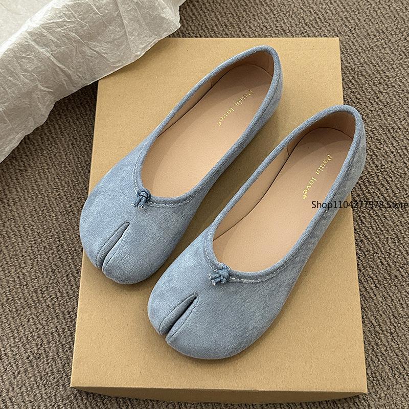Mode Japansk Stil Tabi Ninja Skor Kvinnor Mysiga Läder Ballerinaskor Delad Hov Tå Loafers Femme Mary Jeans Moccasiner Damer Ballerinasko
