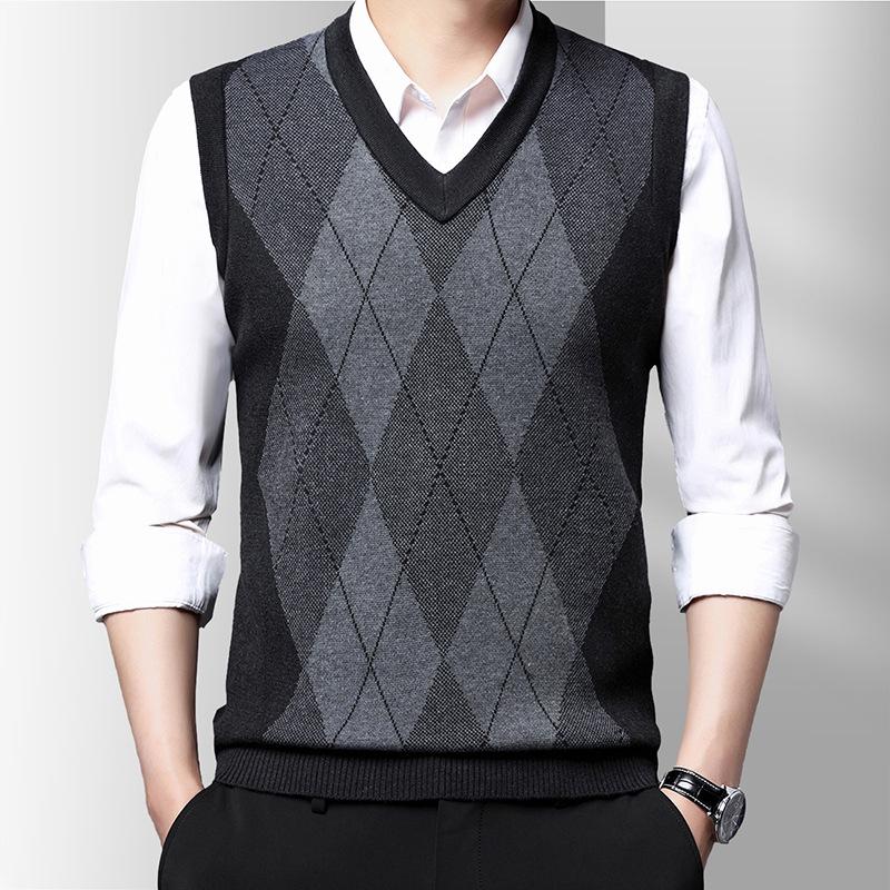 Men's Winter Sleeveless Plaid Knit Sweater Vest - Thick & Warm, Middle-aged Casual Style