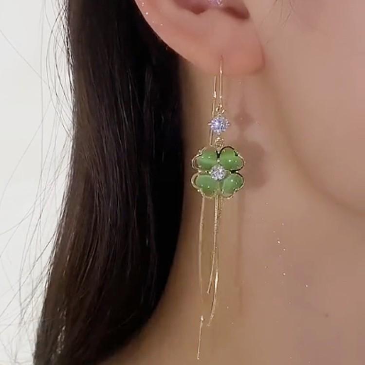 Spring/Summer Green Cat's Eye Tassel Earrings - Four-Leaf Flower Design, Anti-Loss Thread for Women