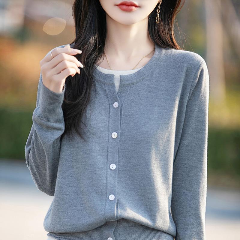 Women's Lightweight 50% Wool 50% Mulberry Silk Cardigan - 4-Season Versatile Knitwear for All-Year Comfort & Style