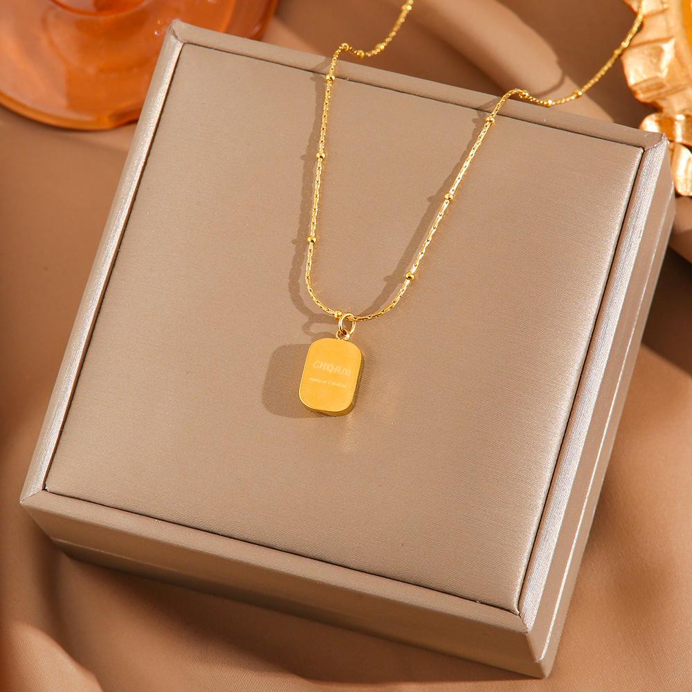 Exquisite 18K Gold-Plated Titanium Steel Necklace - Women's Clavicle Chain Jewelry, Fade-Resistant