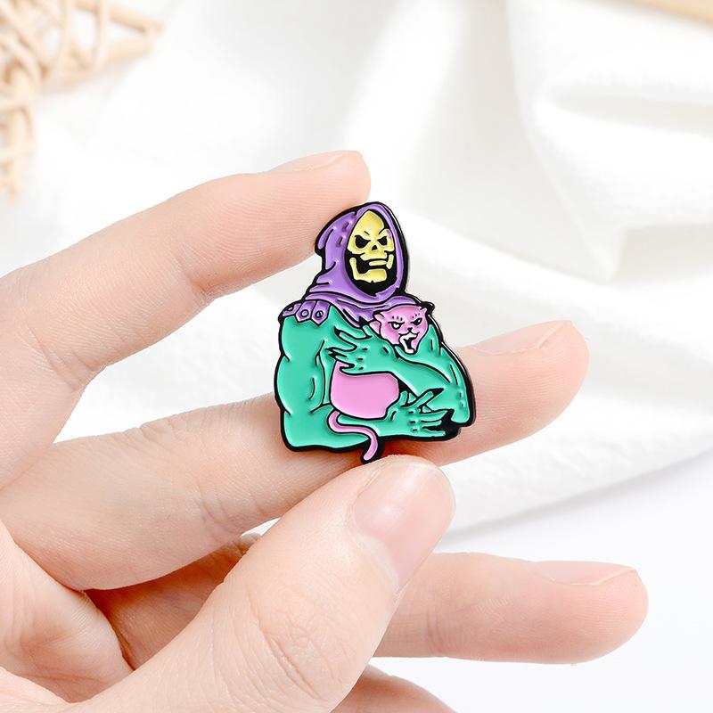 Unique Creative Green Skull Cat Holder Brooch Badge Stylish Accessory Fashion