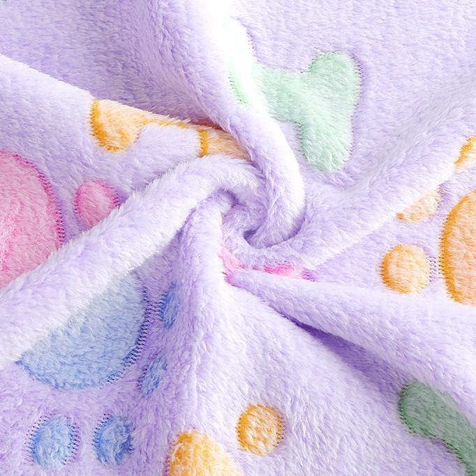 Pet Blanket Suitable for All Seasons, Made of Coral Fleece, Soft and Non-shedding, Double-sided Fleece, Comfortable Pet Mat