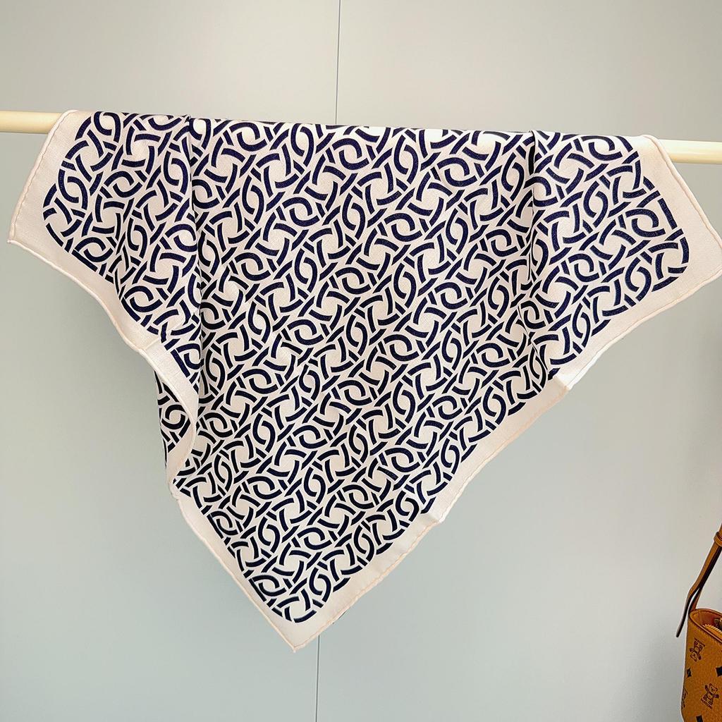 Autumn/Winter Silk Wool Scarf - Mulberry Silk Square with Hand-rolled Edges