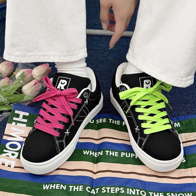 2026 New Thick Soled Lightweight Trendy Versatile Low Cut Casual Sports Breathable Board Shoes for Men and Women