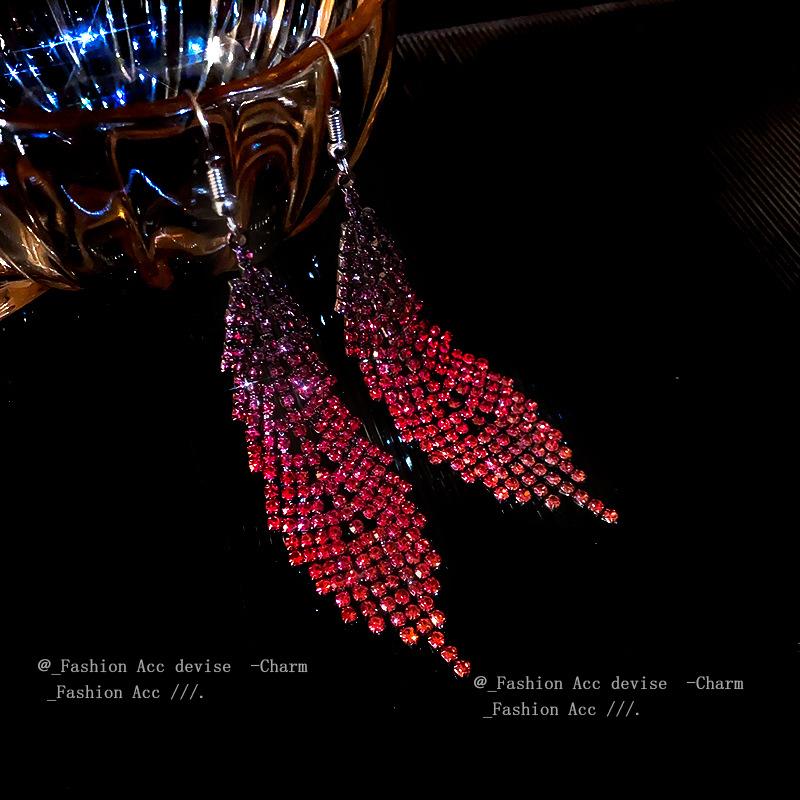 Diamond-set geometric feather fringed earrings European and American niche high-end ear hooks fashion personality versatile earrings women