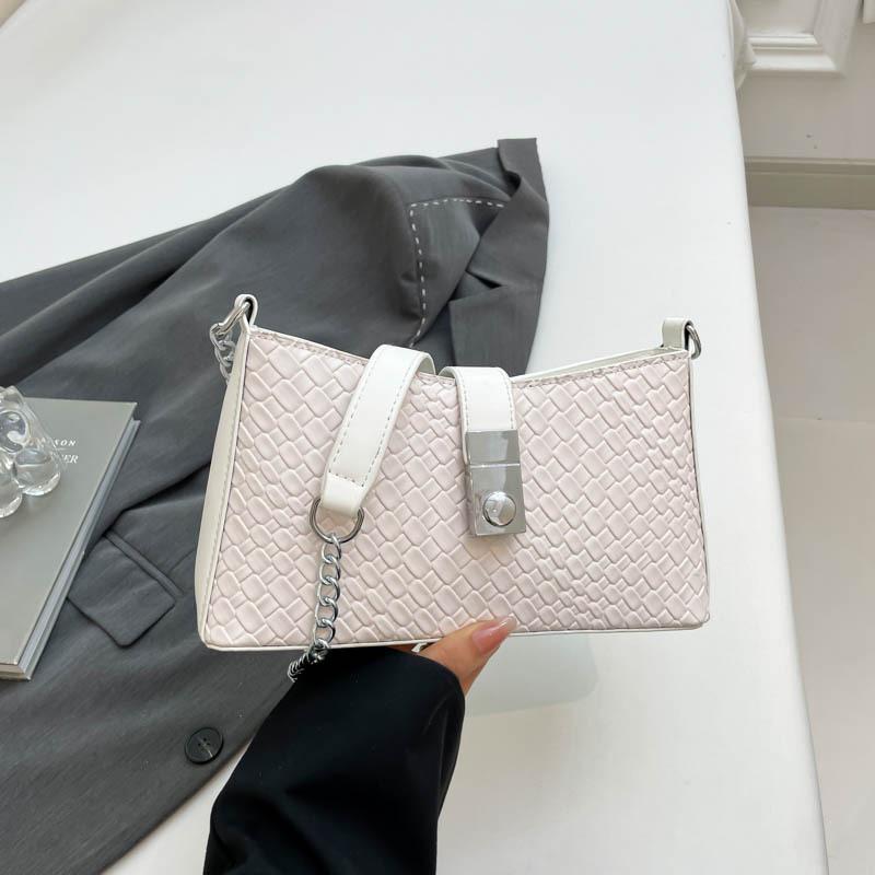 

Весенне-летняя новая красивая высококачественная текстурная темпераментная сумка-мессенджер на цепочке через плечо однотонная женская сумка для通勤 белый