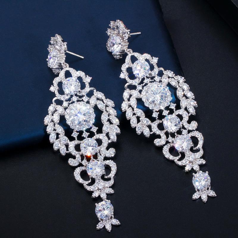 E0289 White Zircon Hollow Fringed Earrings, Needle Full Diamond Bridal Earrings