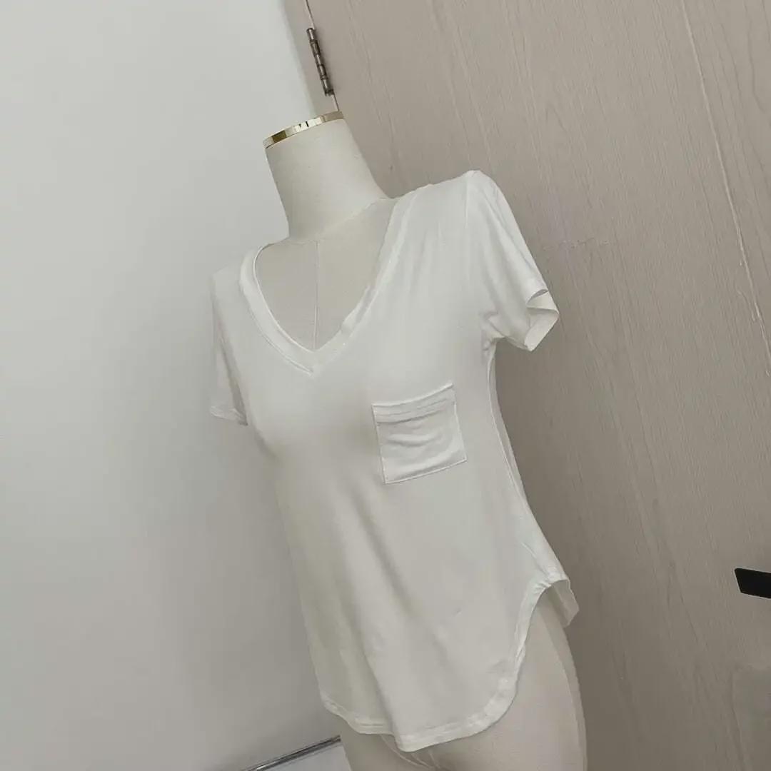 

Женская футболка с V-образным вырезом из модального хлопка и драпировкой – свободный летний топ в корейском стиле с коротким рукавом L (50-57.5 kg) белый