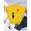 Camiseta de mujer con estampado de globos "Let's Fly Love", suave y transpirable, de manga corta, estilo urbano hip hop, tops casuales para mujer.