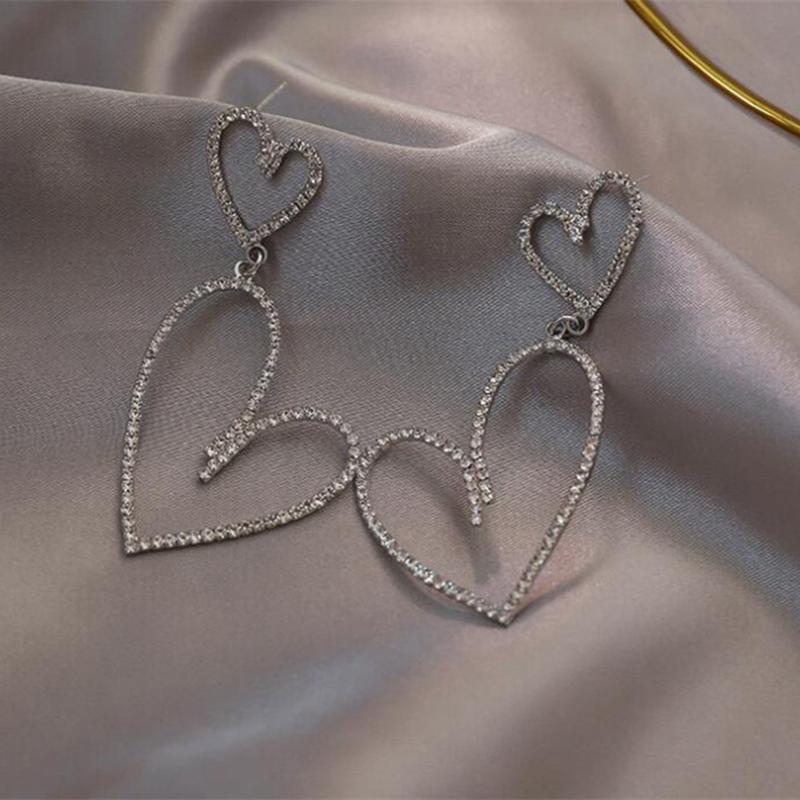 Diamond-Filled Heart-Shaped Long Stud Earrings Metallic And Heart-Shaped Earrings Gold And Silver Earrings