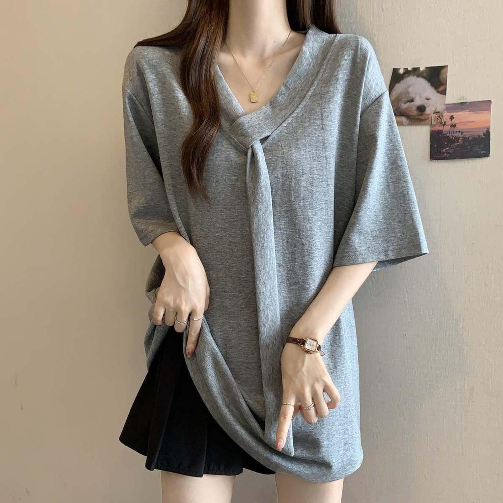 2026 Plus Size V-Neck Short-Sleeve Slimming T-Shirt for Women - Loose Fit, Flaw-Hiding Summer Fashion Top
