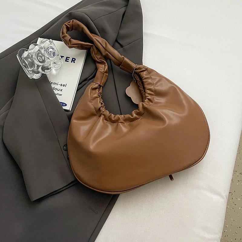 Geantă de umăr geantă elegantă de înaltă calitate textură feminină nouă de toamnă și iarnă geantă crossbody versatilă în formă de semilună