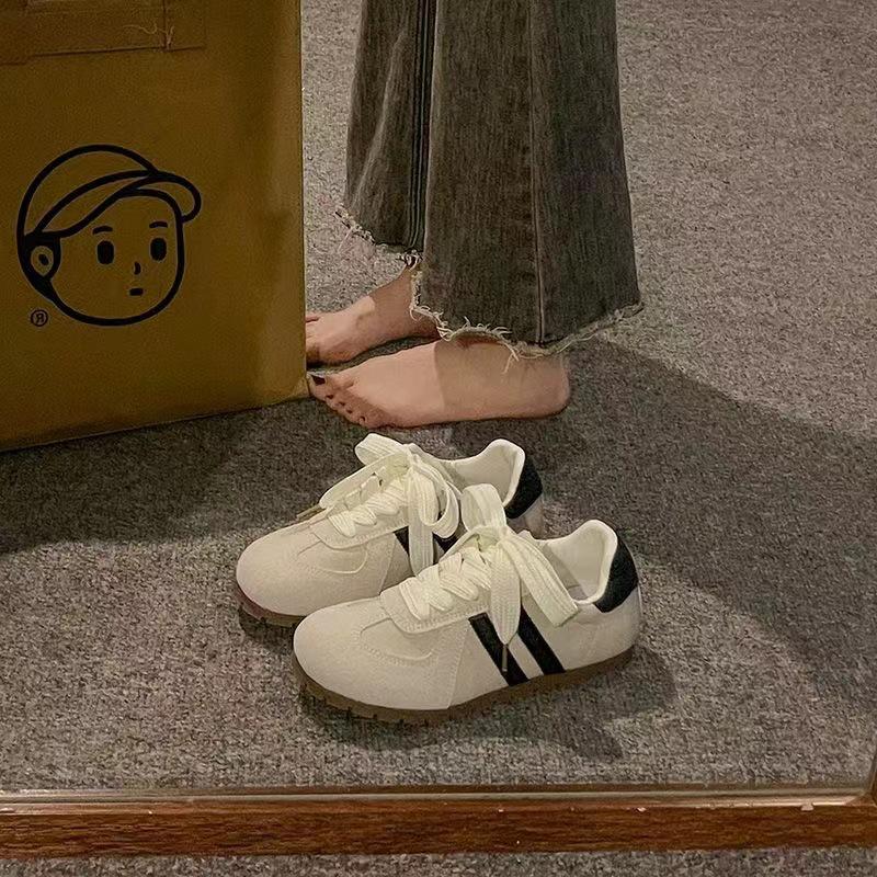 

Женские ретро плоские повседневные кроссовки, стиль весна 2025, универсальная спортивная обувь, немецкий тренер, белые 40 грязно-белый