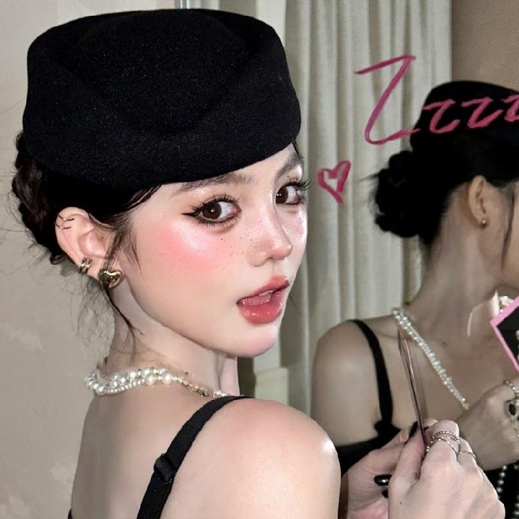 Minimalists Flated Top Hat Soft Cotton Construction Gender Suitable For Office Event And Weekends Wear