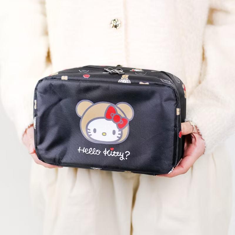 In-Stock Japanese Cartoon Cat Print Waterproof Travel Hanging Wash Bag