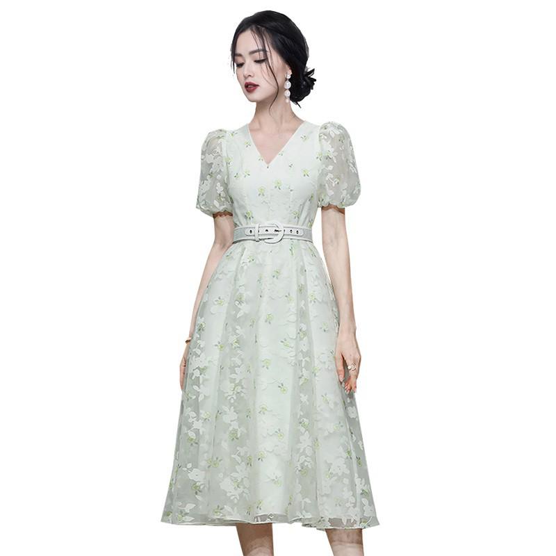 2024 Summer V-Neck A-Line Dress with Bubble Lantern Sleeves and Belt