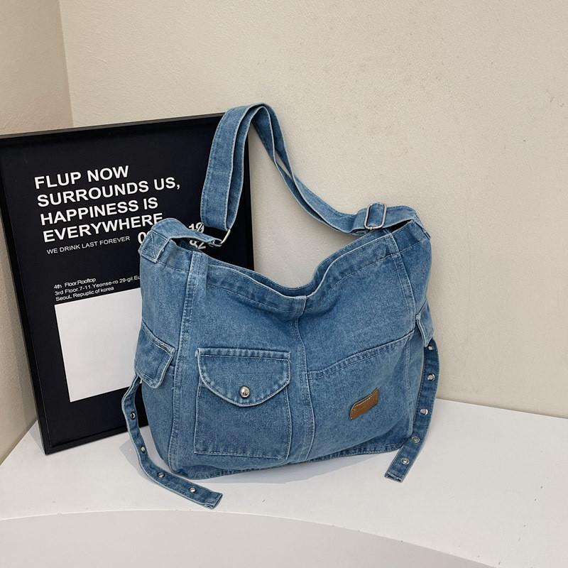 Street Style Denim Bag With Detail For Casual Daily Use