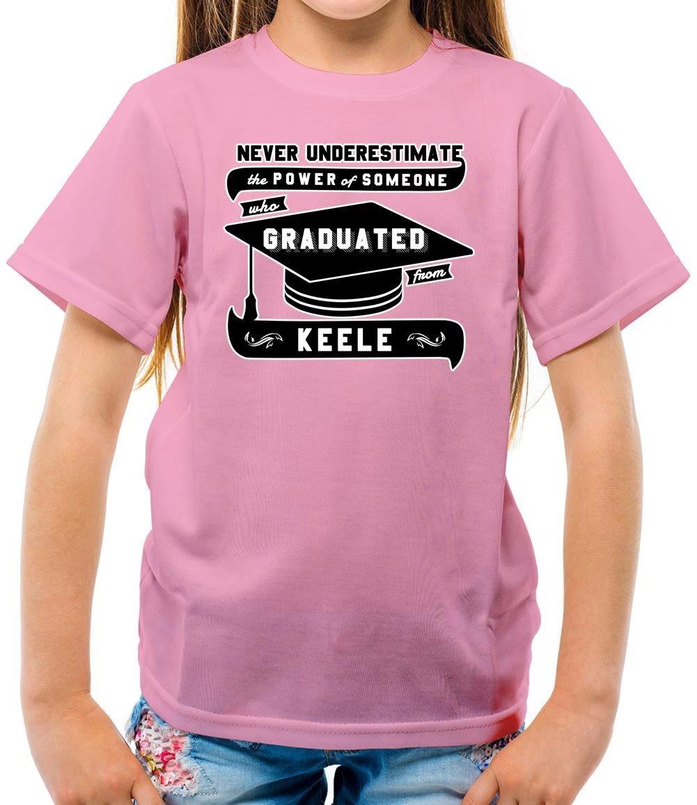 Never Underestimate A Keele Graduate - Kids T-Shirt - University Uni Grad 120