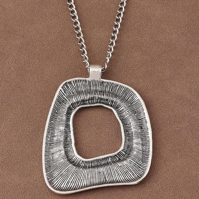 1 Piece Silver/Matte Gold Large Boho Open Charm Pendant Chain Statement Necklace