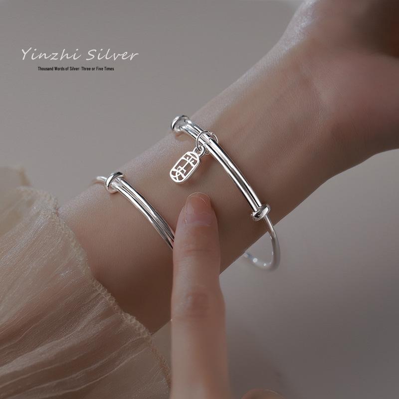 Peace and Joy Women's White Copper Bangle: Simple Push-Pull Carousel Ring Style Bracelet