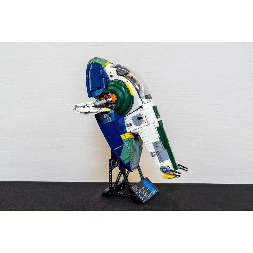 2025 Fire-Breathing Starship Building Blocks Children s Toy New Year s Birthday Gift Box