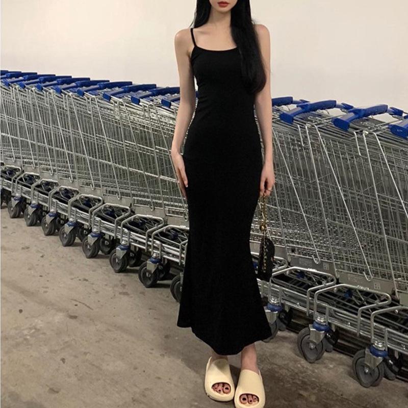 2026 Spring/Summer Women s Slim Fit Spaghetti Strap Mermaid Maxi Dress - 40s 210g High-End Solid Color Fashion Large