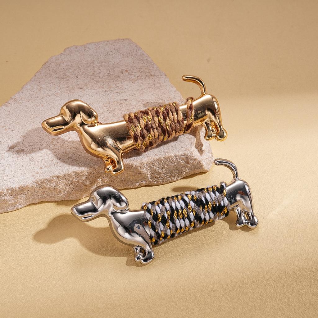 Color Rope Wrapped Dachshund Brooch Versatile Accessories