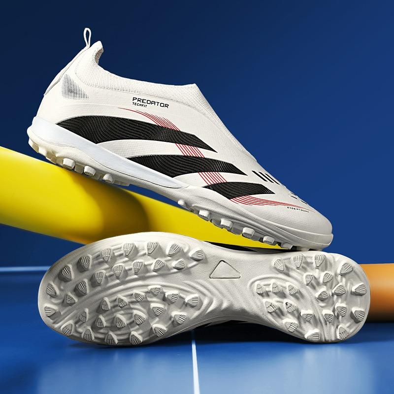 New Children's Football Shoes Men's Low-top Outdoor Sports Training Shoes Long Nails Broken Nails Competition Shoes