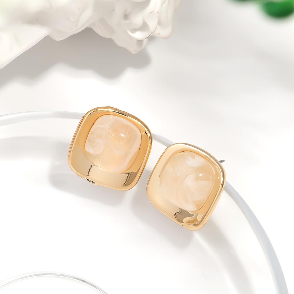 New Gold Plated Acrylic Square Stud Earrings for Women Retro Colorful Irregular Geometric Earring French Fashion Jewelry Gifts