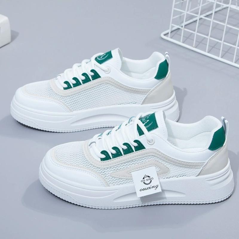 Trendy and Minimalist Sports Shoes 2024 Summer New Mesh Breathable Lightweight Casual Anti Slip Board Shoes Zapatos De Mujer