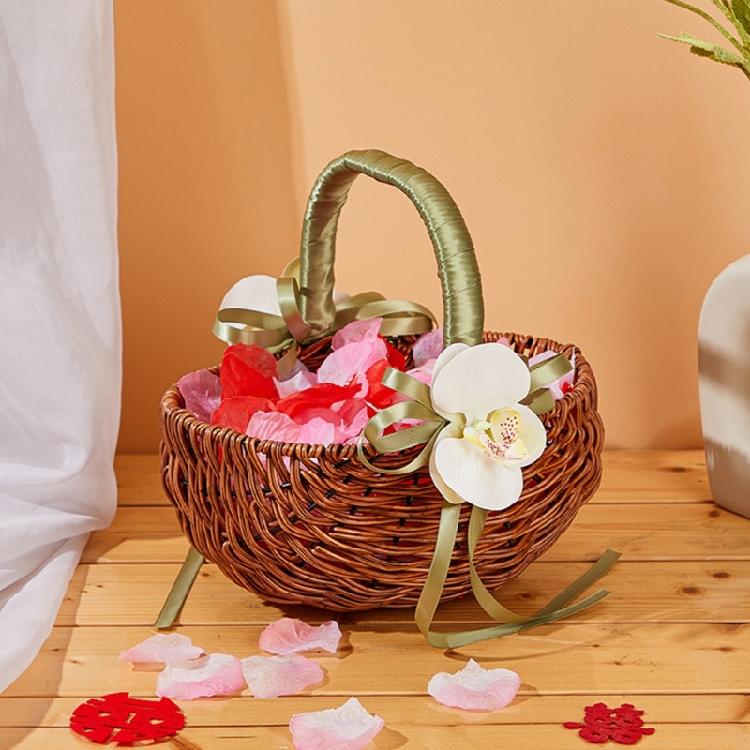 Fashionable Small Wicker Flower Girl Baskets with Pearls Detailing and Ribbon for Wedding Decoration and Candy Storage