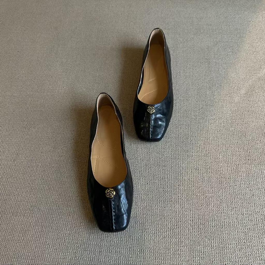 Sheepskin Version Camellia Flat-soled Single Shoes Women's Genuine Leather Retro Temperament Evening Shoes Soft-soled Grandma Shoes