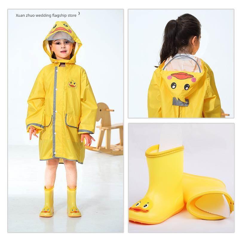 Kinderregenschutz Baby-Regenmantel Jungen Mädchen Kindergarten-Regenponcho Grundschüler Cartoon-Regenmantel mit Rucksack Weltraum und großem Schirm