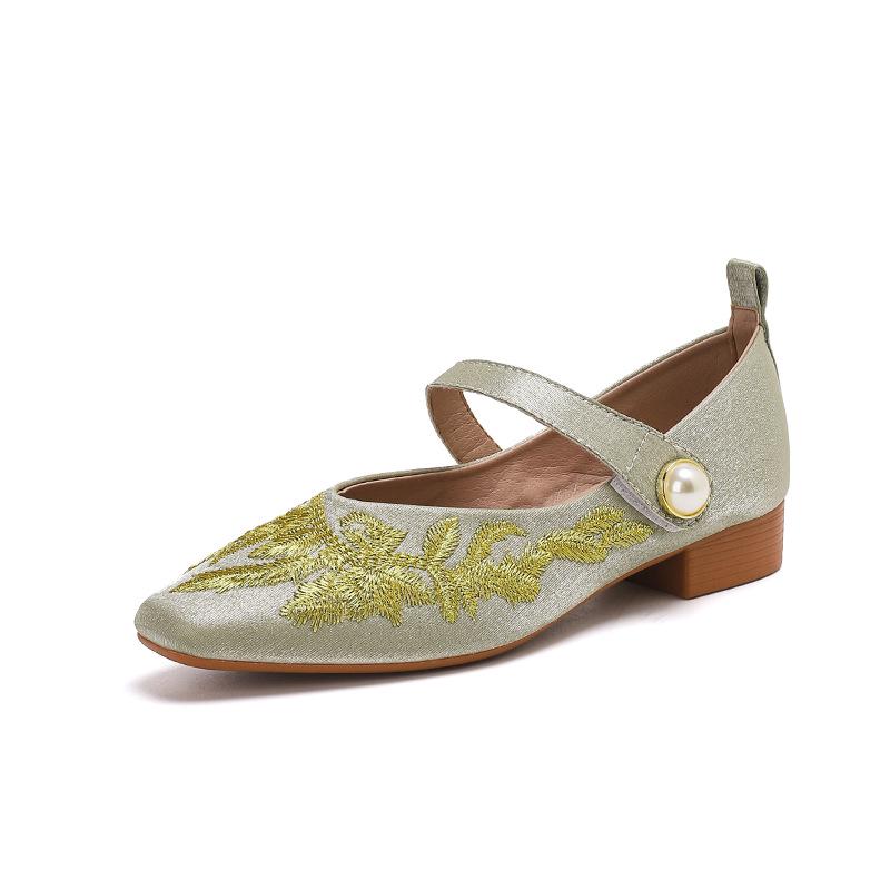 

Туфли Мэри Джейн с вышивкой в стиле Гофэн 2025: Квадратный носок, плоская подошва, мягкая подошва, отделка жемчугом, стиль ретро ципао для женщин 39 зелёный