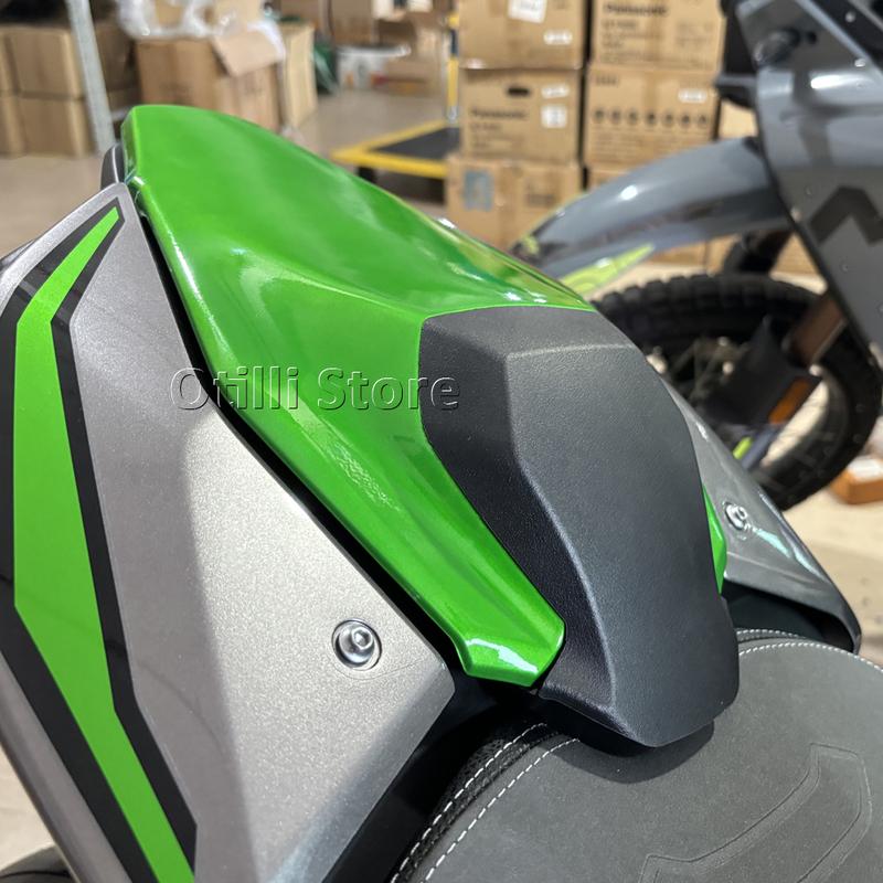 New Motorcycle Accessories Rear Seat Cover Rear Passenger Seat Tail Fairing Cowl Fits For Kawasaki Z900 Z 900 Z900 SE 2025
