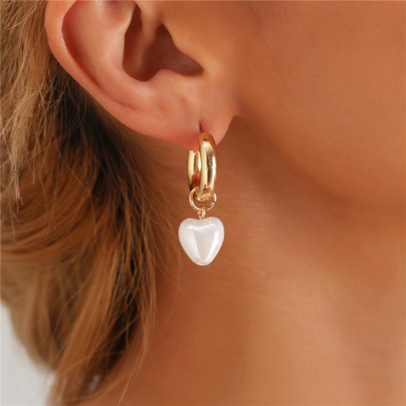 1Pair Fashion Exquisite Asymmetric Heart Pendant Earrings High Quality Earrings For Women Girls Sweet Versatile Earrings Gifts