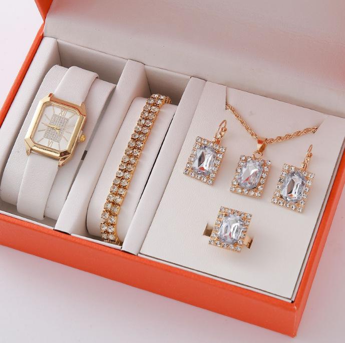 Fashion Rhinestone Diamond Women'S Bracelet Watch Alloy Steel Belt Quartz Women'S Bracelet Watch